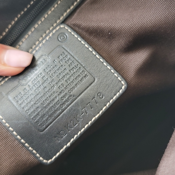 Coach Leatherware Black Leather Handbag #7778 Vintage 94 - Picture 4 of 16